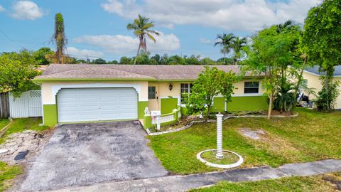 A home in Lauderdale Lakes