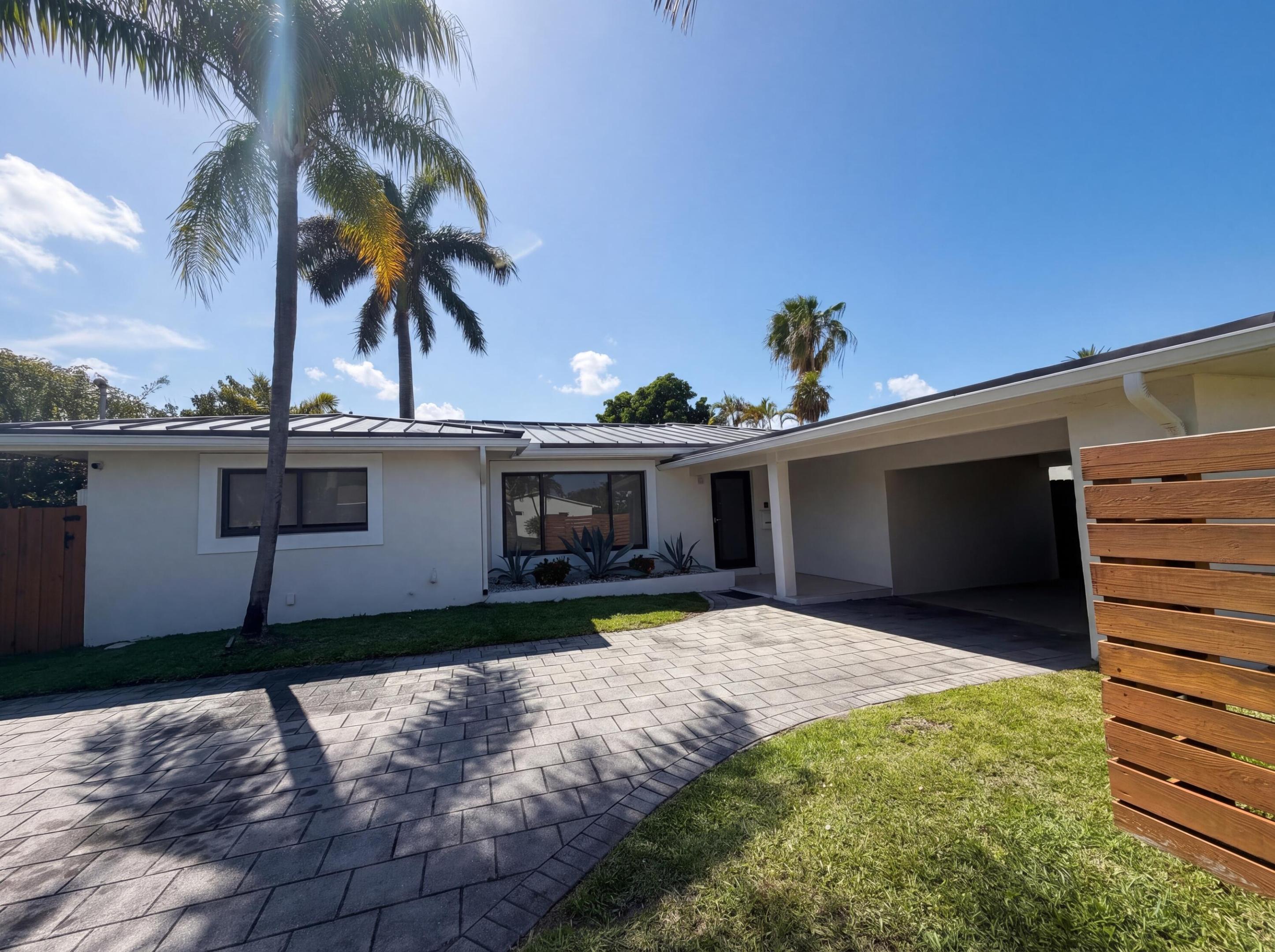 LAUDER-GATE 26-48 B - Residential