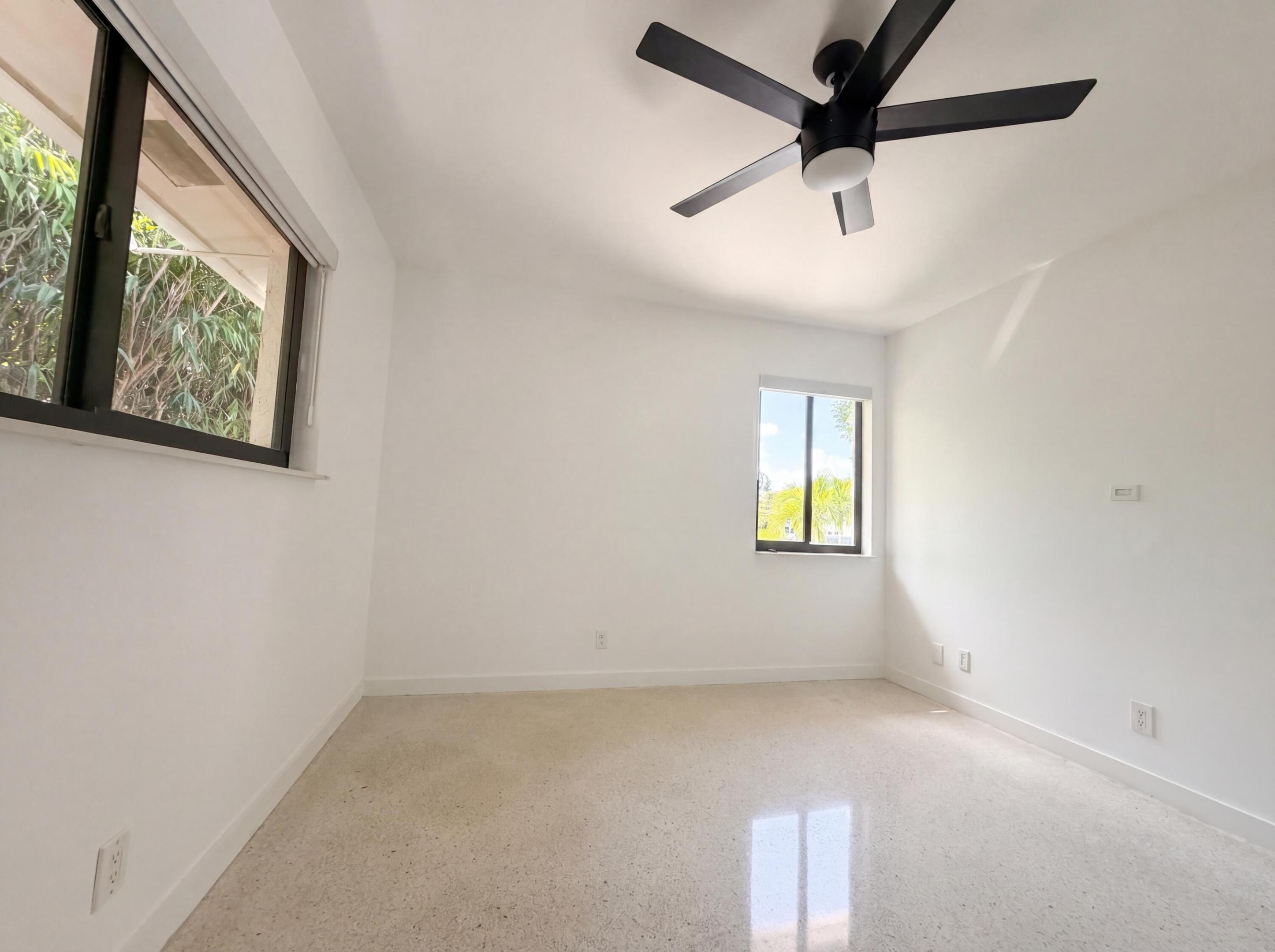 LAUDER-GATE 26-48 B - Residential