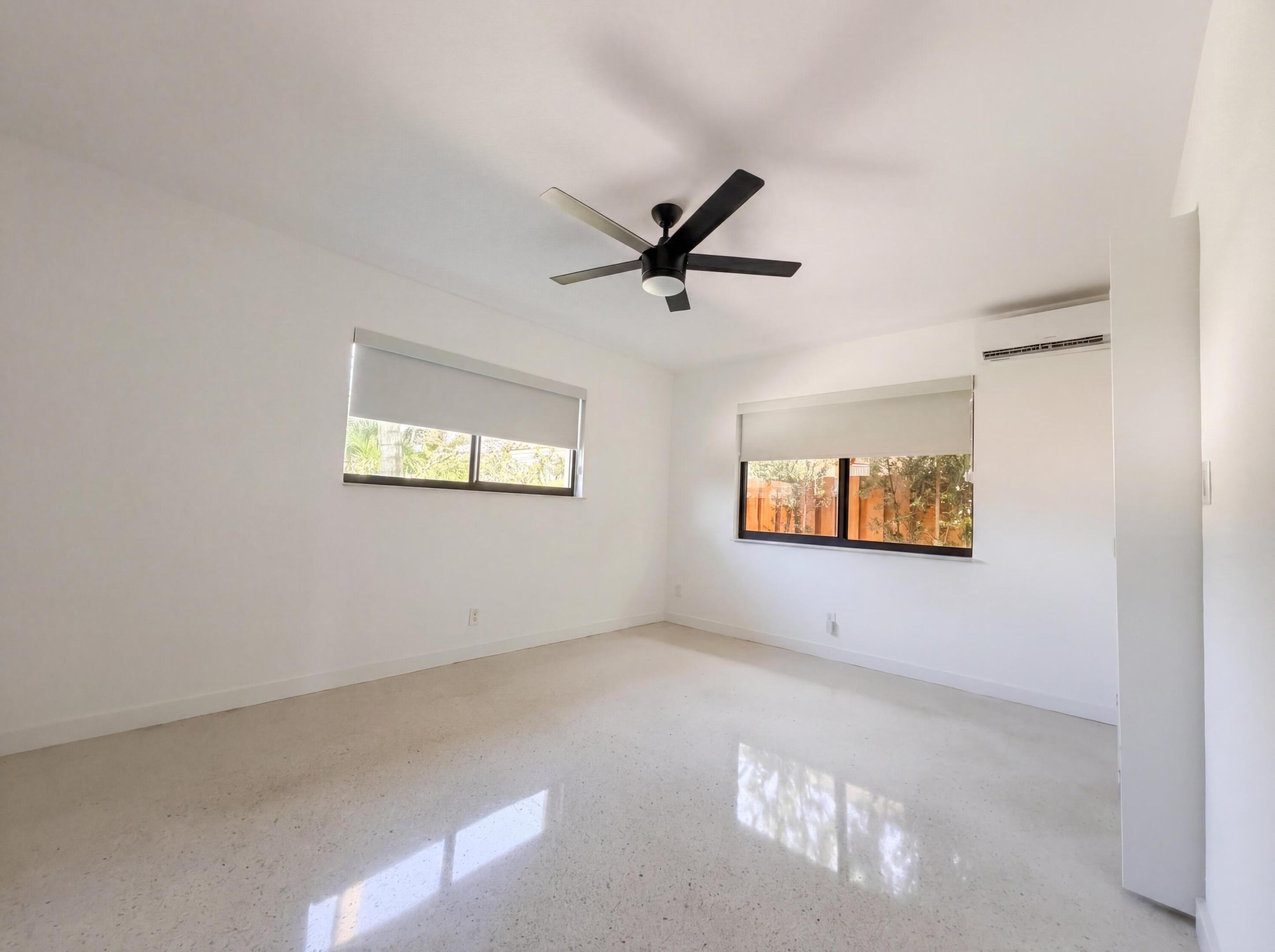 LAUDER-GATE 26-48 B - Residential