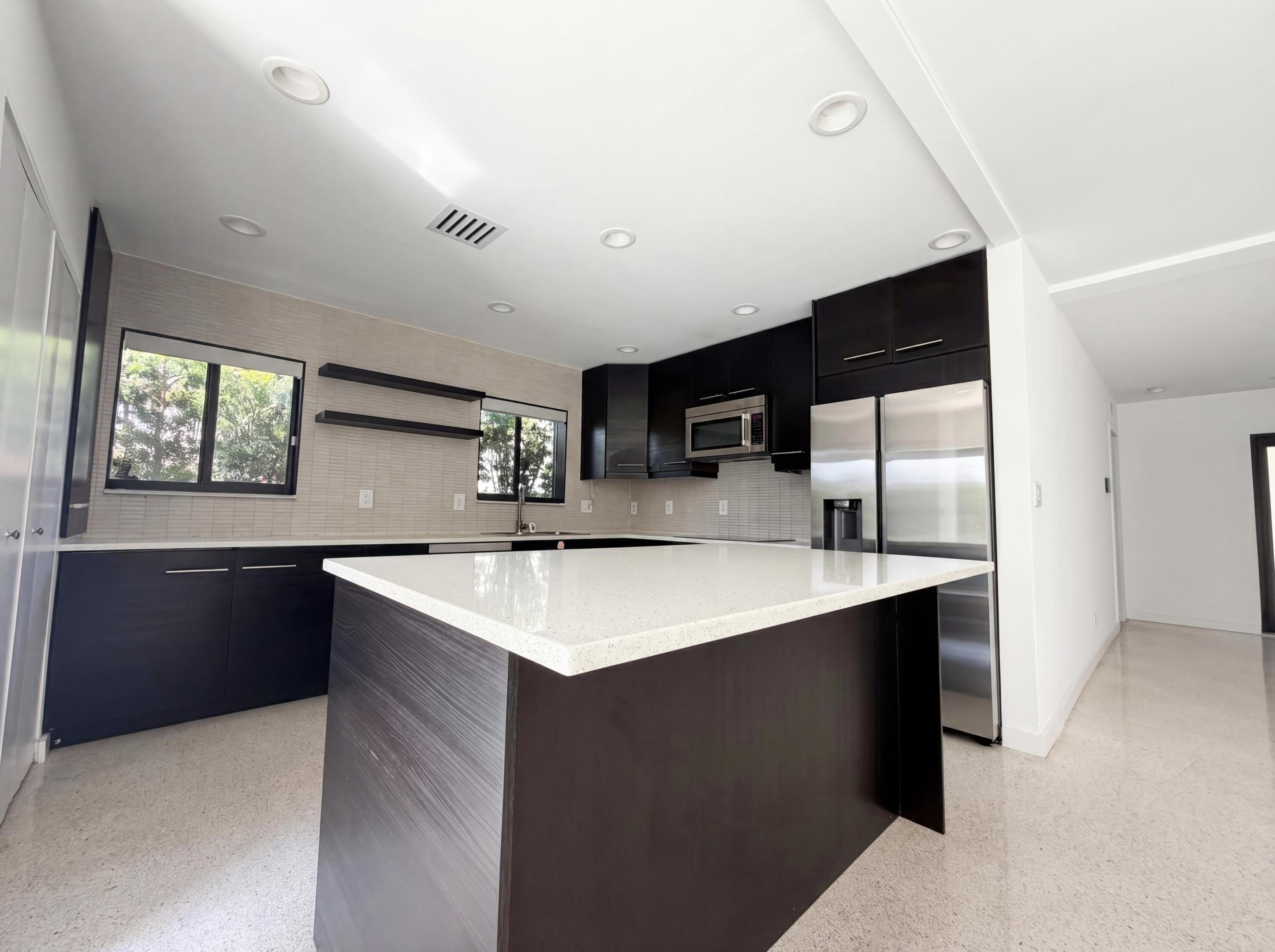 LAUDER-GATE 26-48 B - Residential