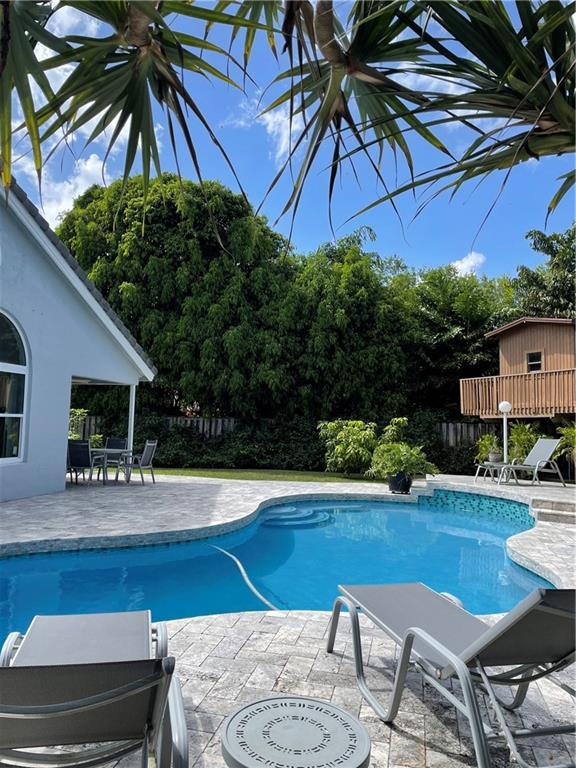 EMBASSY LAKES PARCEL N - Residential