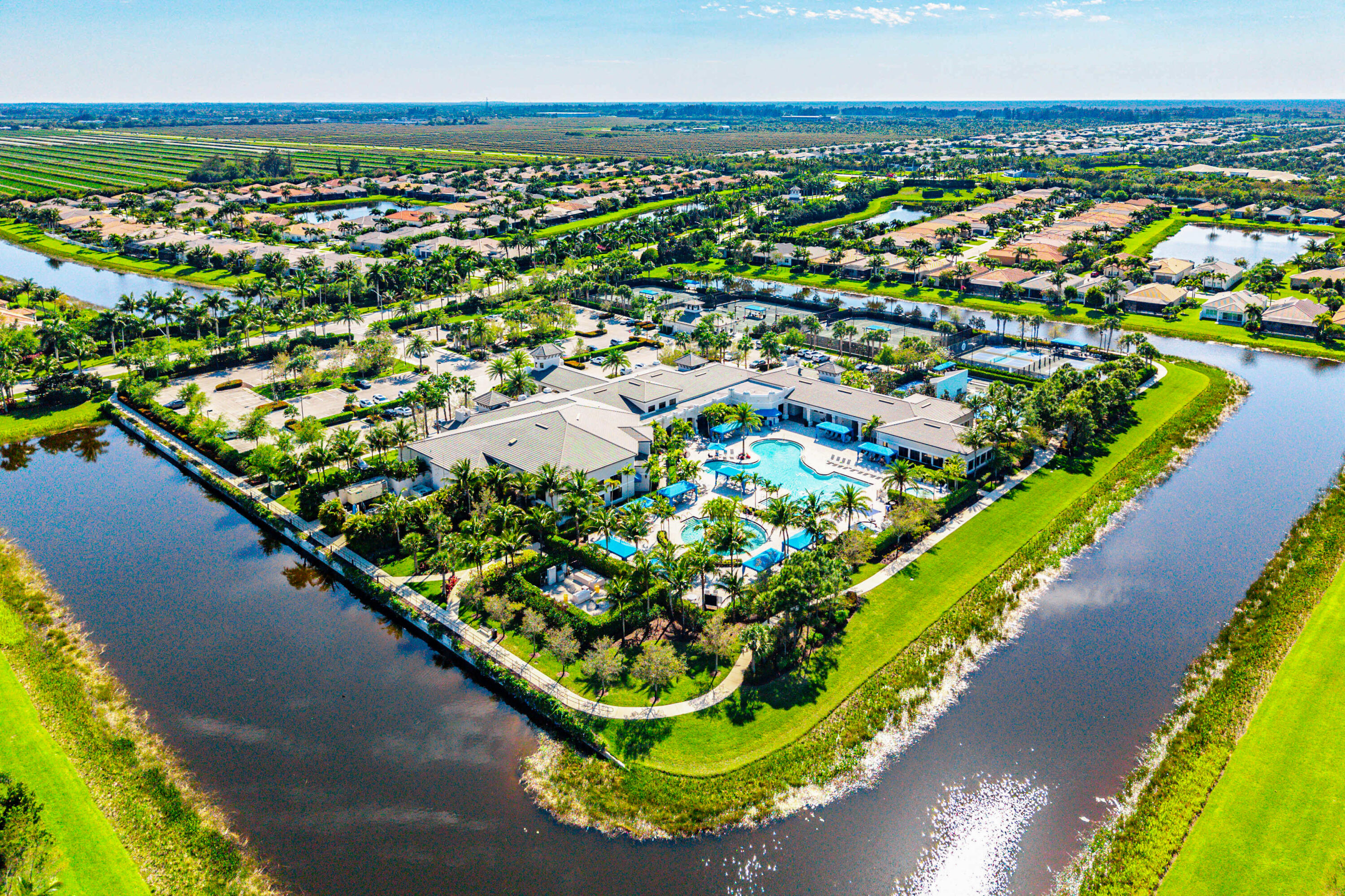 VALENCIA COVE AGR PUD SOUTH PL - Residential