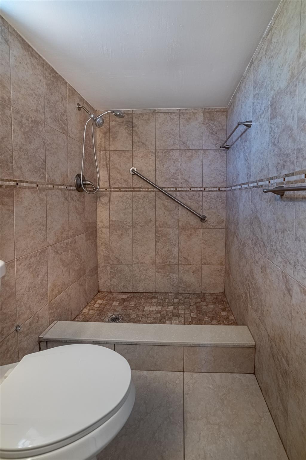 LAKE CLARKE GARDENS CONDO - Residential