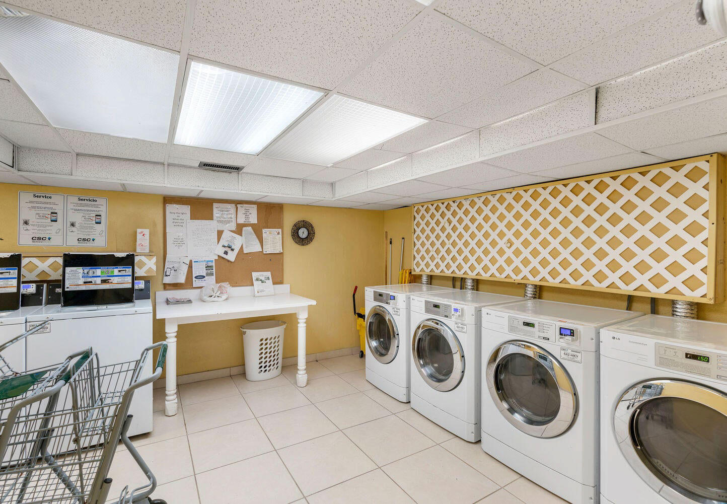 PALM BEACH HARBOUR CLUB - Residential Lease