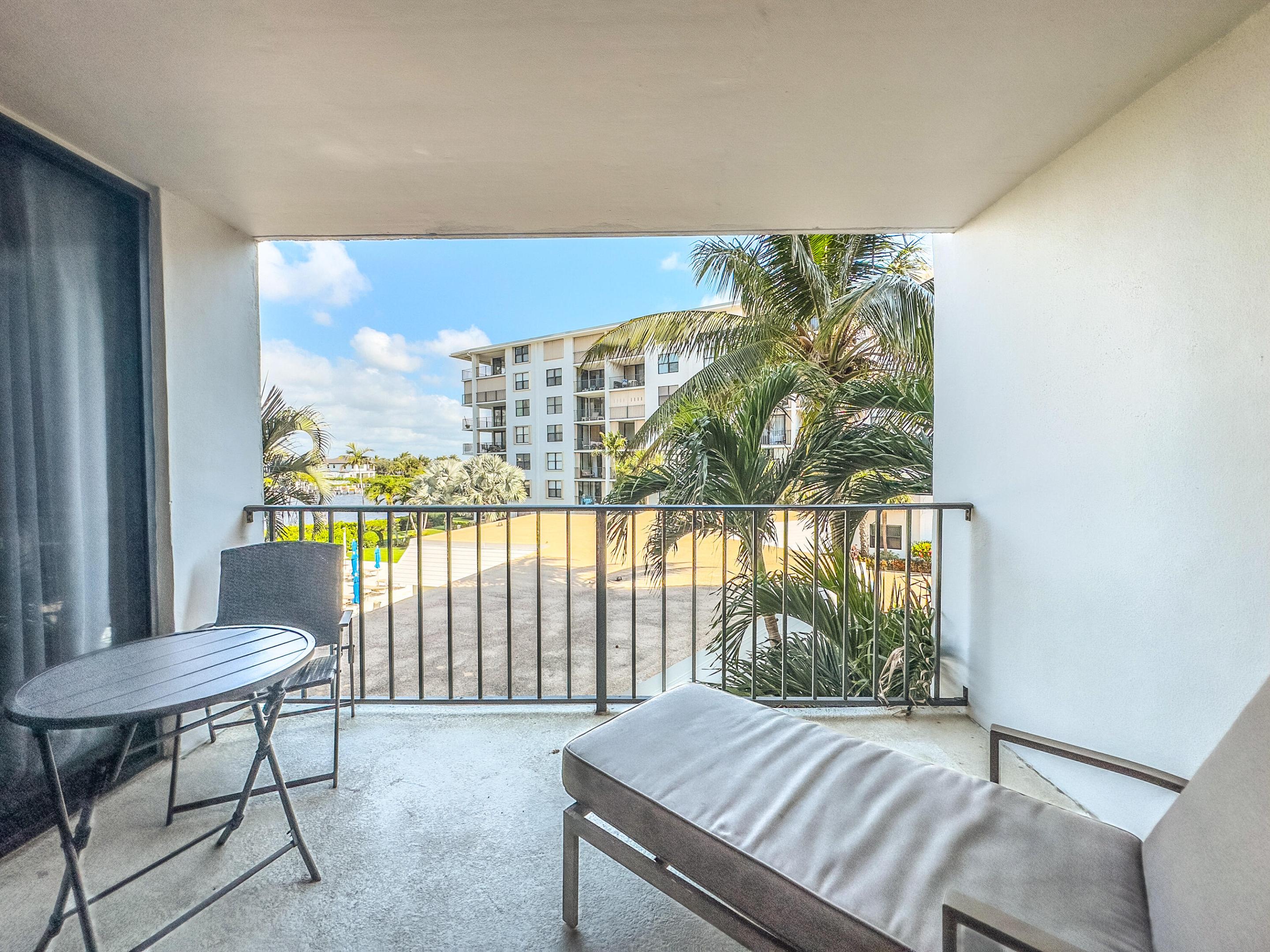 PALM BEACH HARBOUR CLUB - Residential Lease