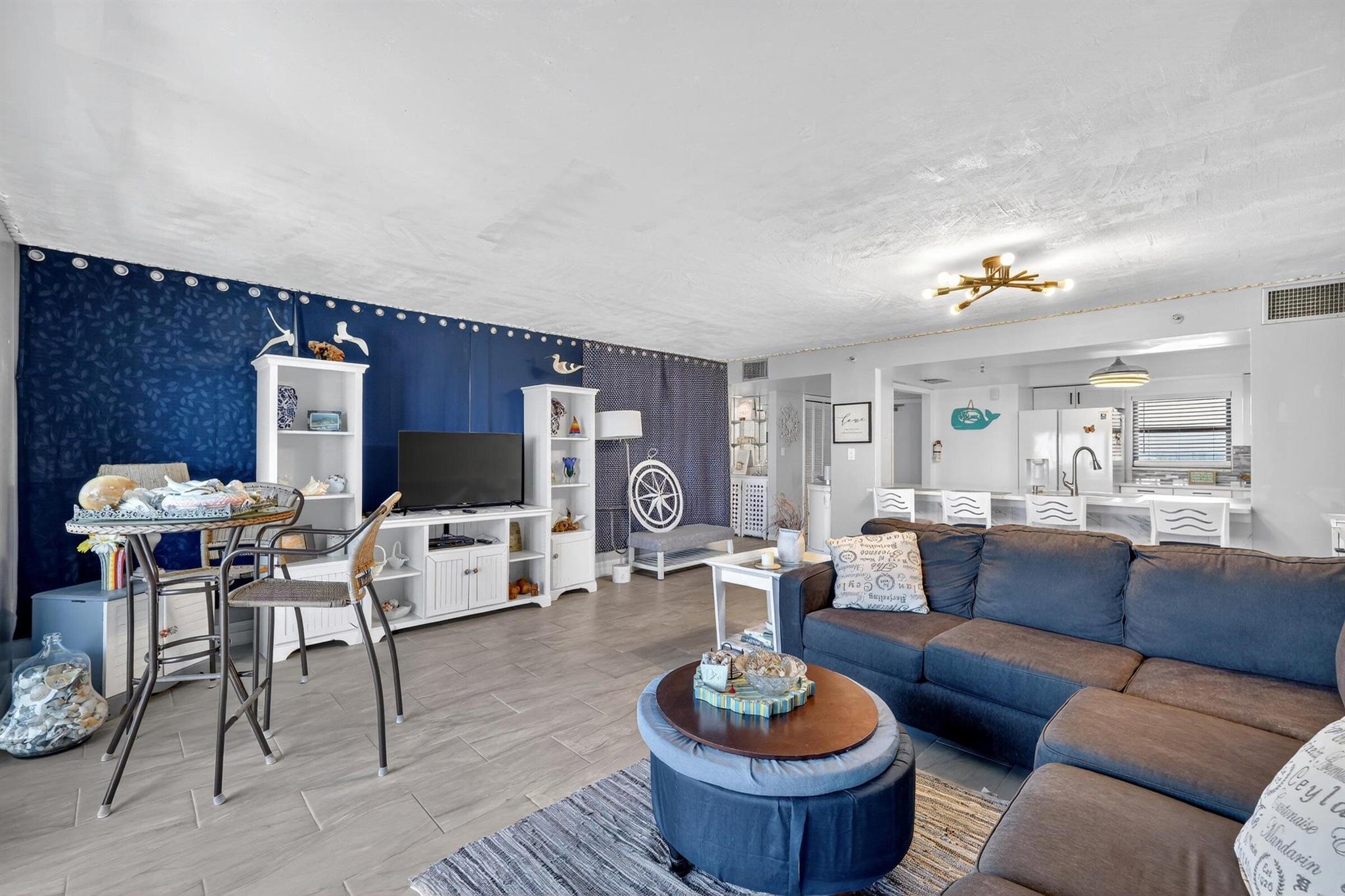 SEA POINTE TOWERS OF FORT - Residential Lease