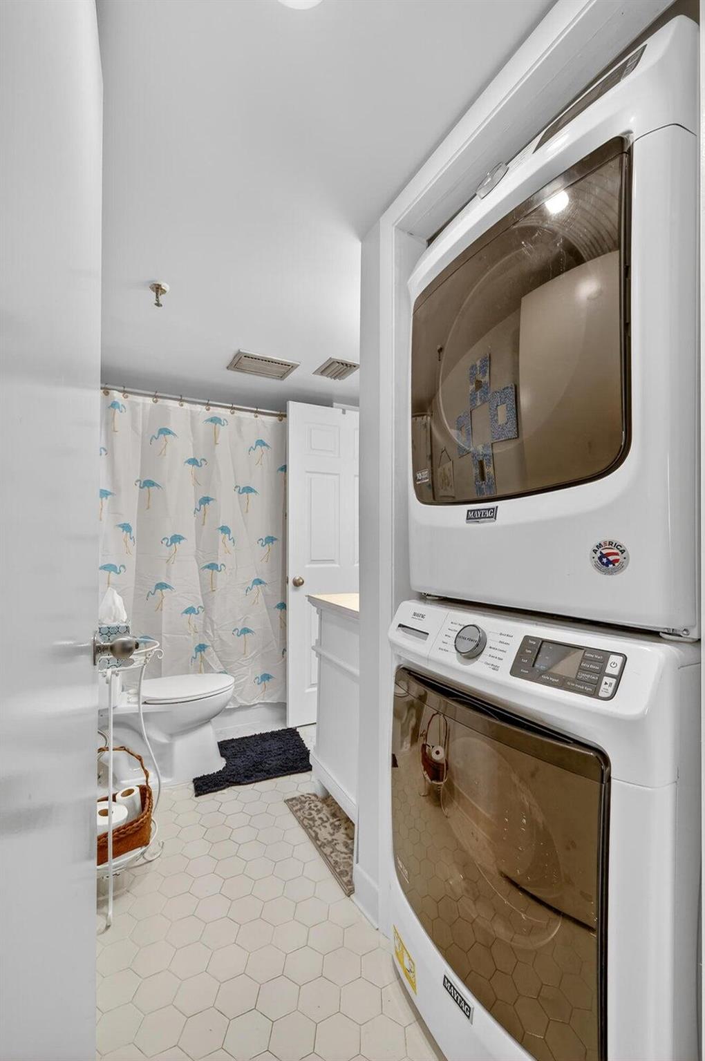 SEA POINTE TOWERS OF FORT - Residential Lease