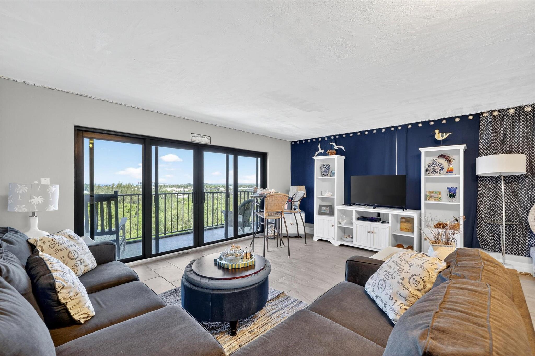 SEA POINTE TOWERS OF FORT - Residential Lease