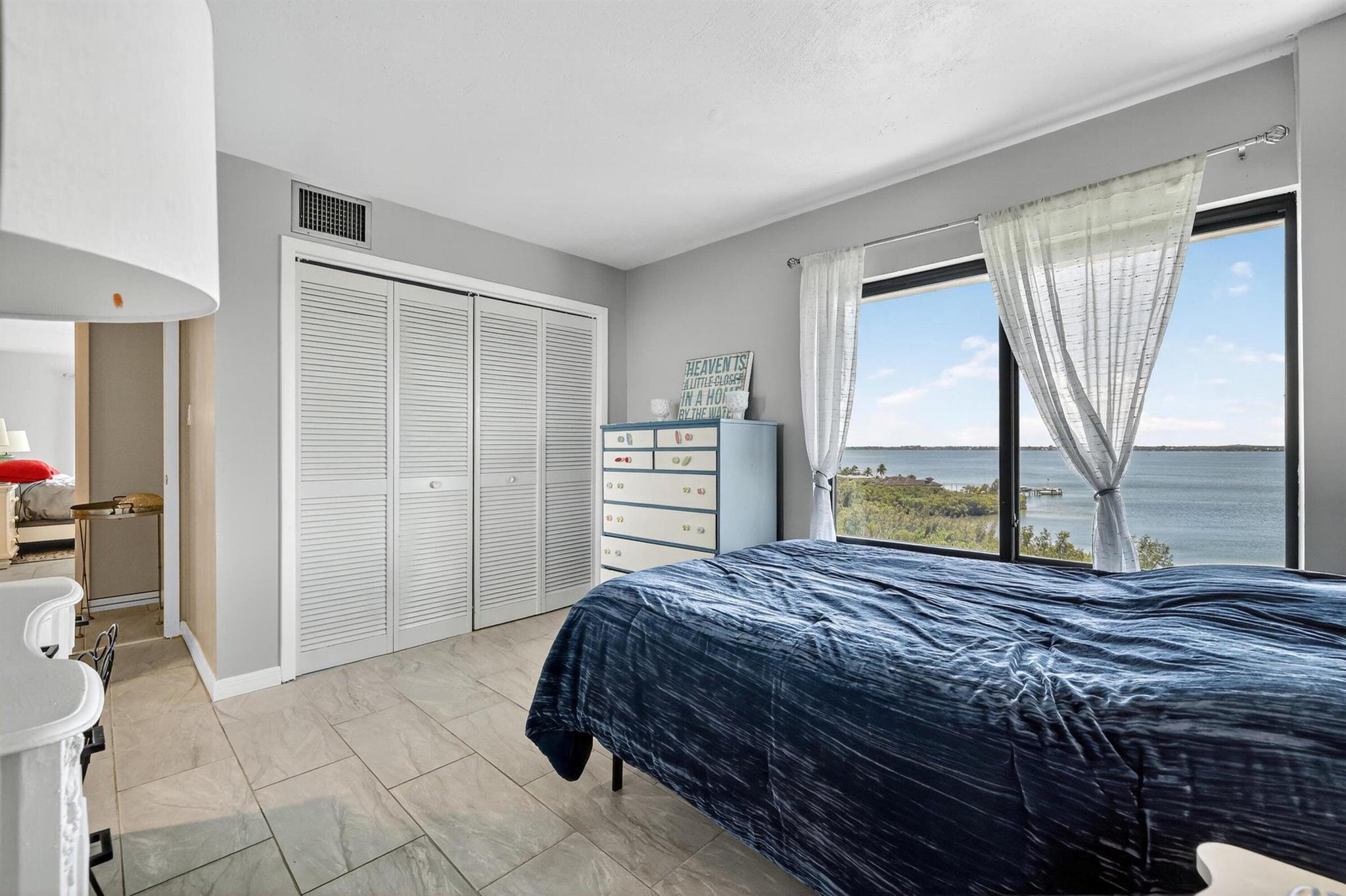 SEA POINTE TOWERS OF FORT - Residential Lease