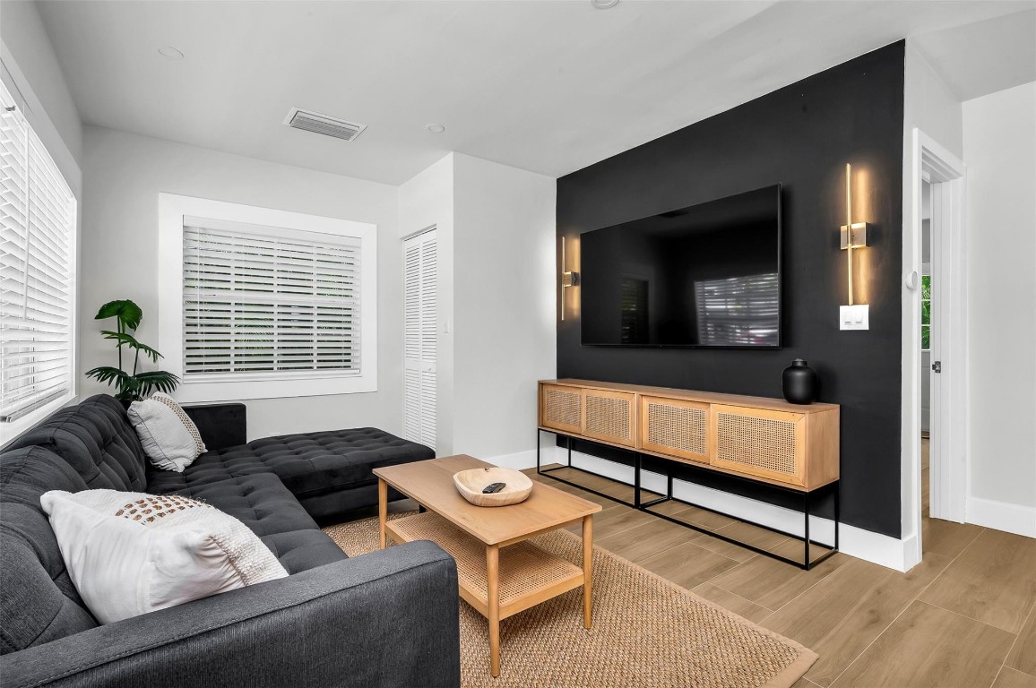 VICTORIA PARK - Residential