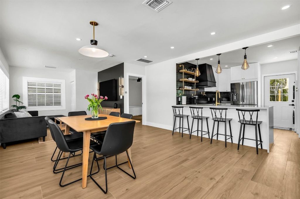 Photo of 739 NE 17th Road, Fort Lauderdale, FL 33304 (MLS # F10545469)