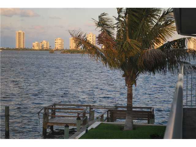 Photo of 100 Lehane Terrace #26, North Palm Beach, FL 33408 (MLS # B26061746)