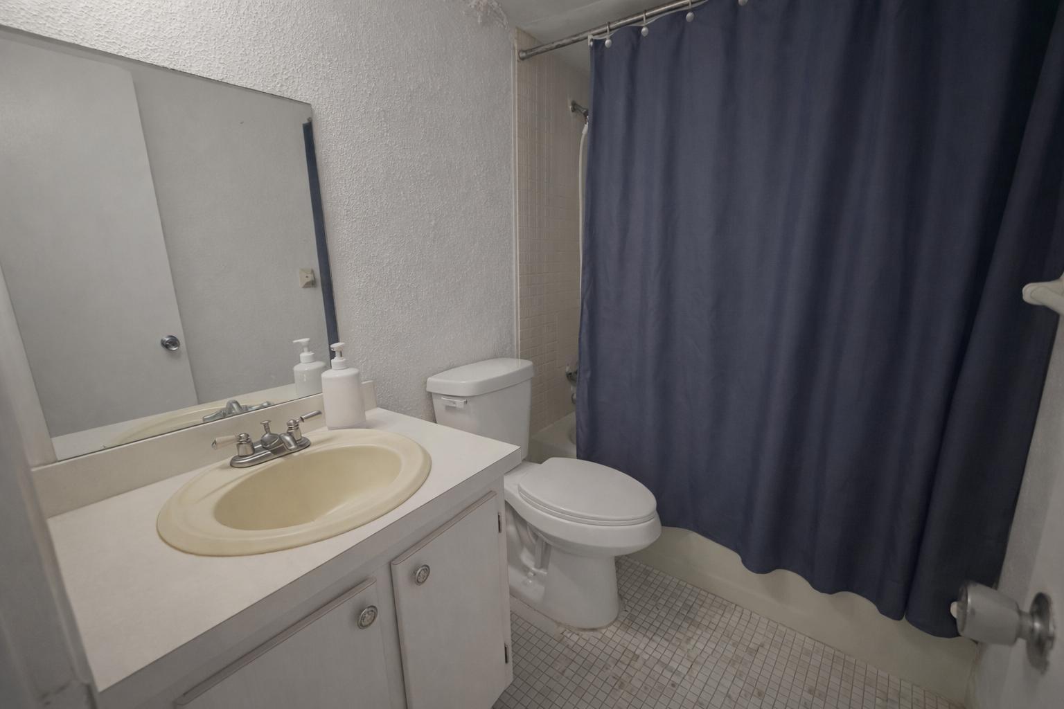 EDGEWOOD GREENS CONDO - Residential