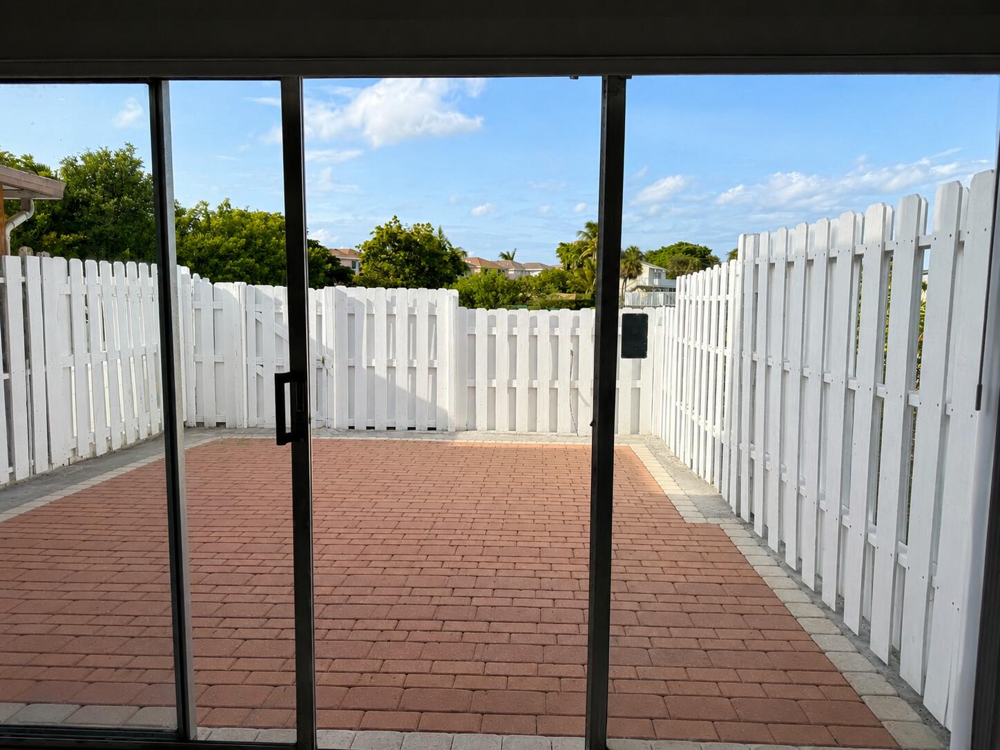 CRYSTAL VIEW TOWNHOMES - Residential Lease
