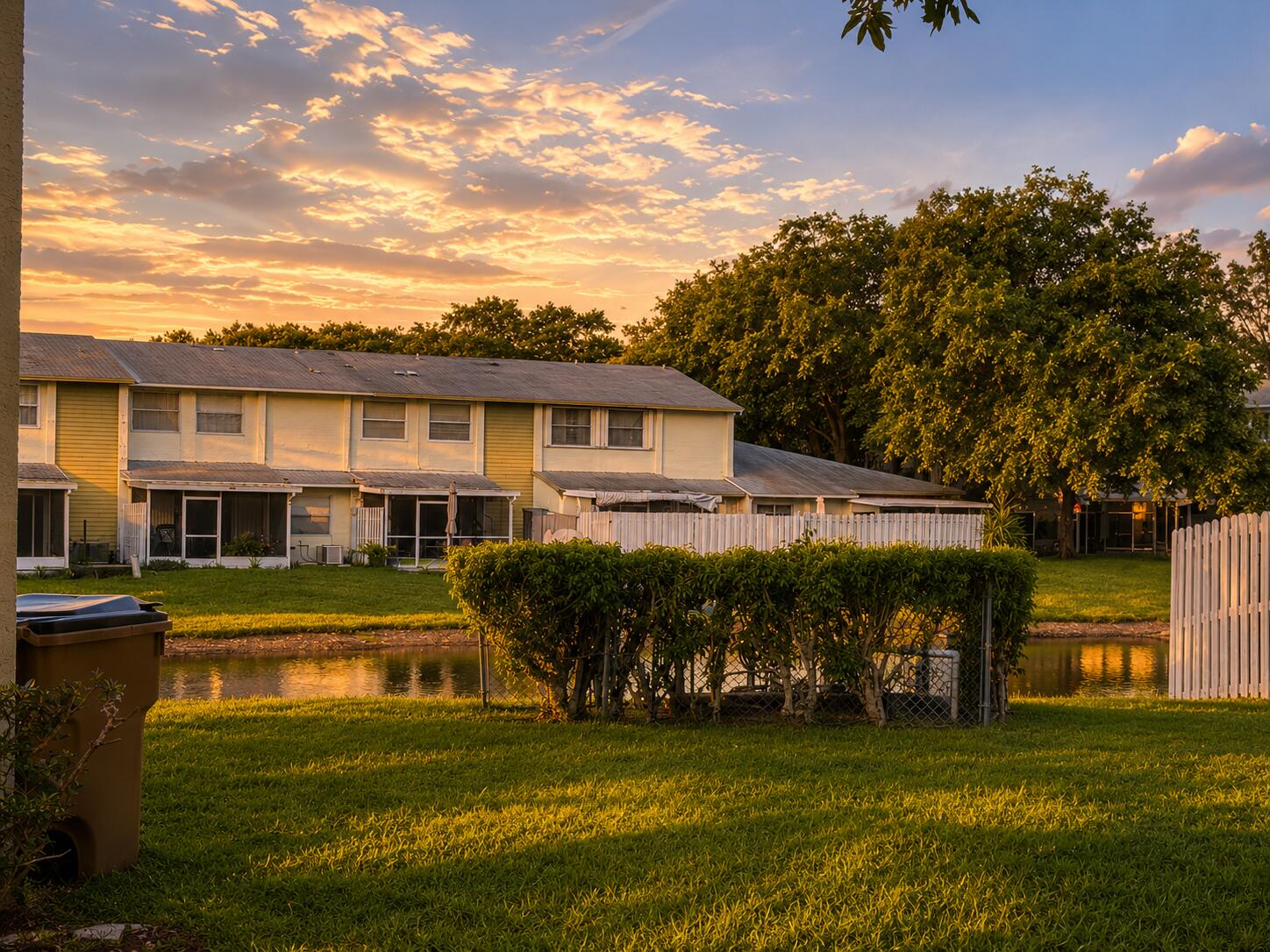 CRYSTAL VIEW TOWNHOMES - Residential Lease