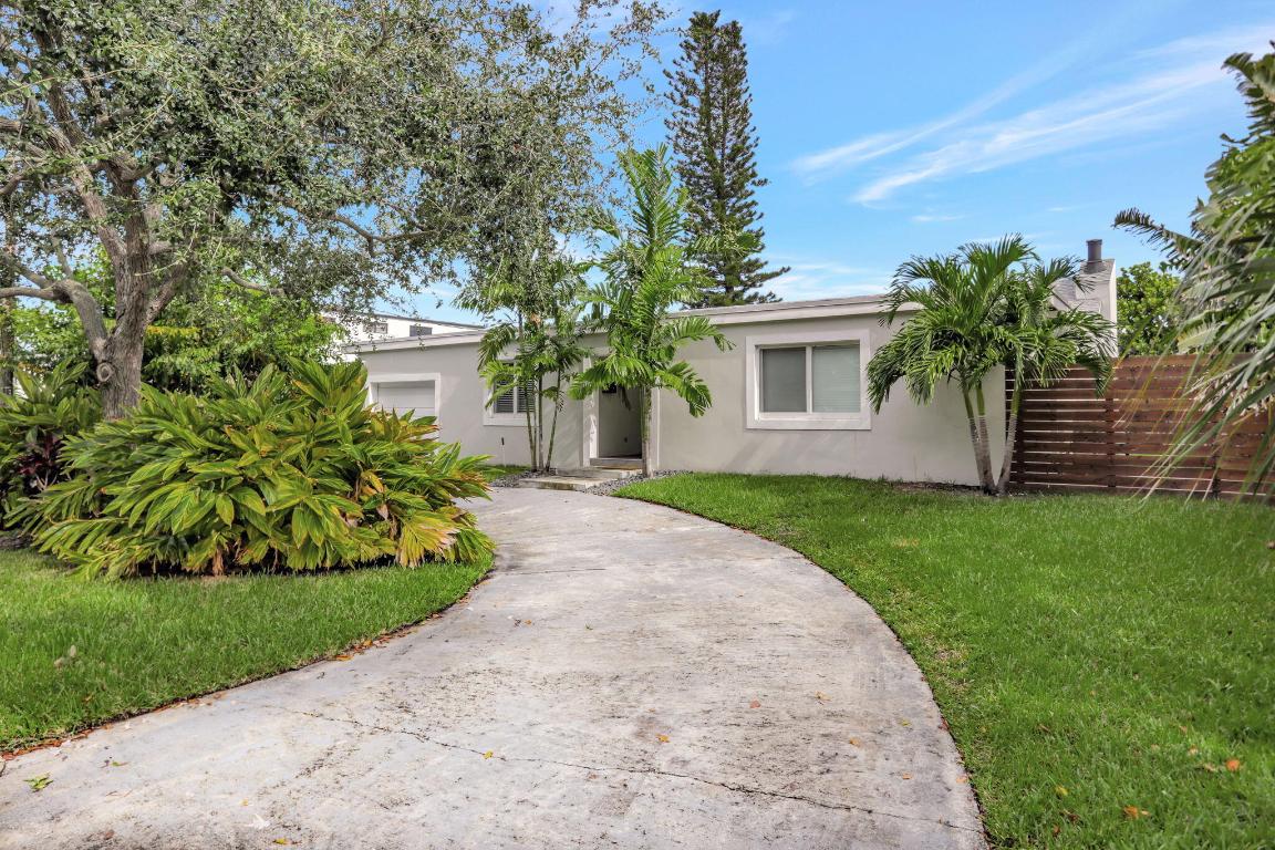 LAUDER GATE ISLES - Residential Lease