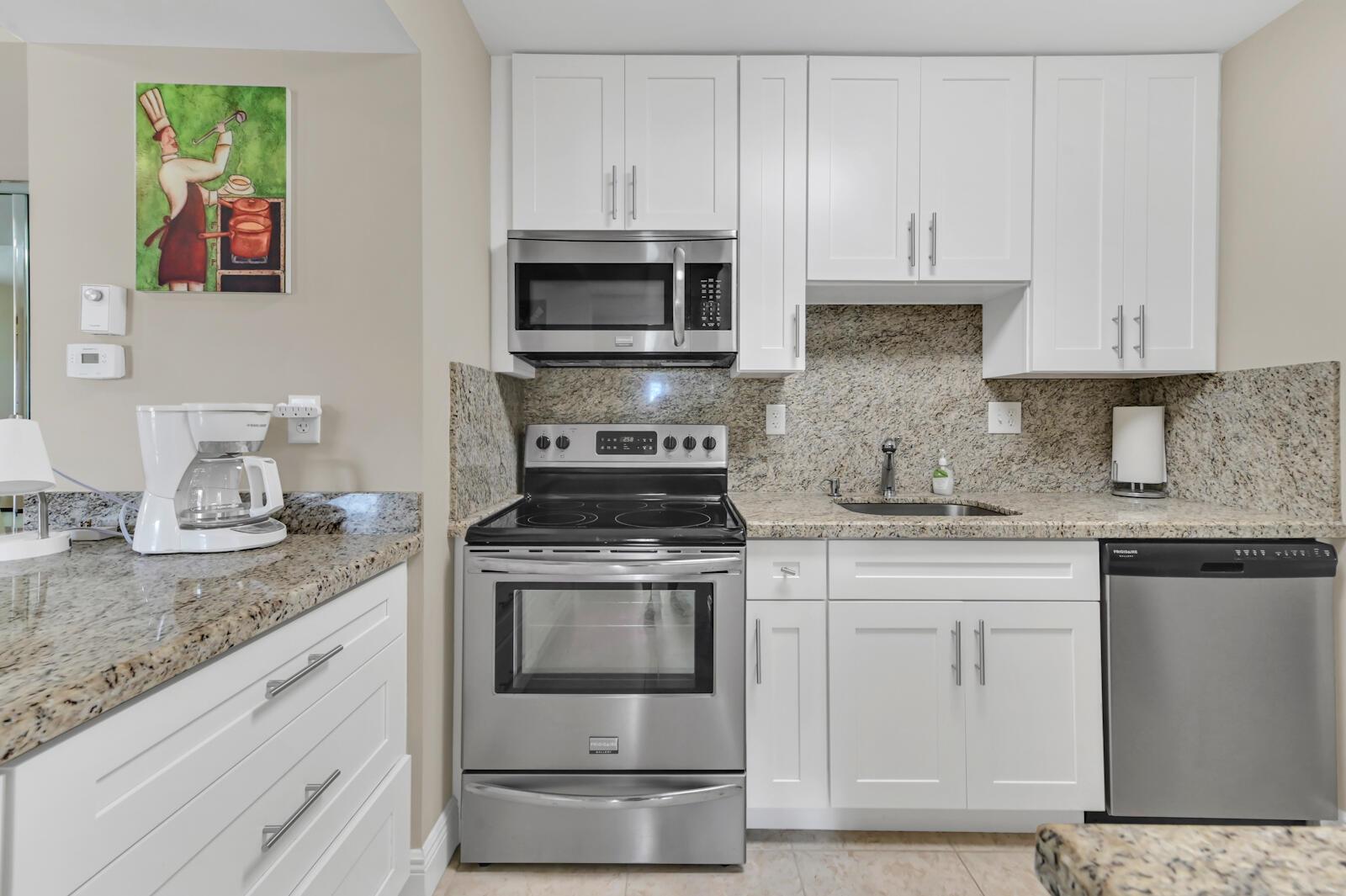 LAKES OF DELRAY - Residential Lease