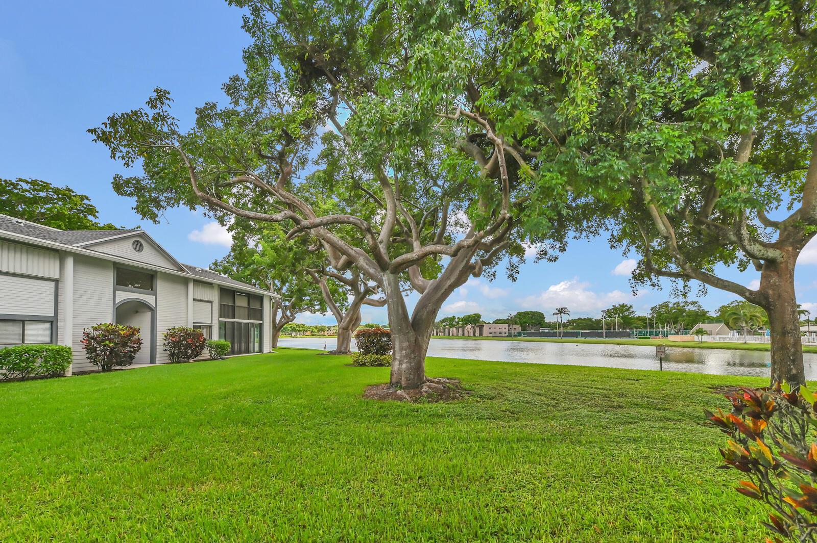 LAKES OF DELRAY - Residential Lease