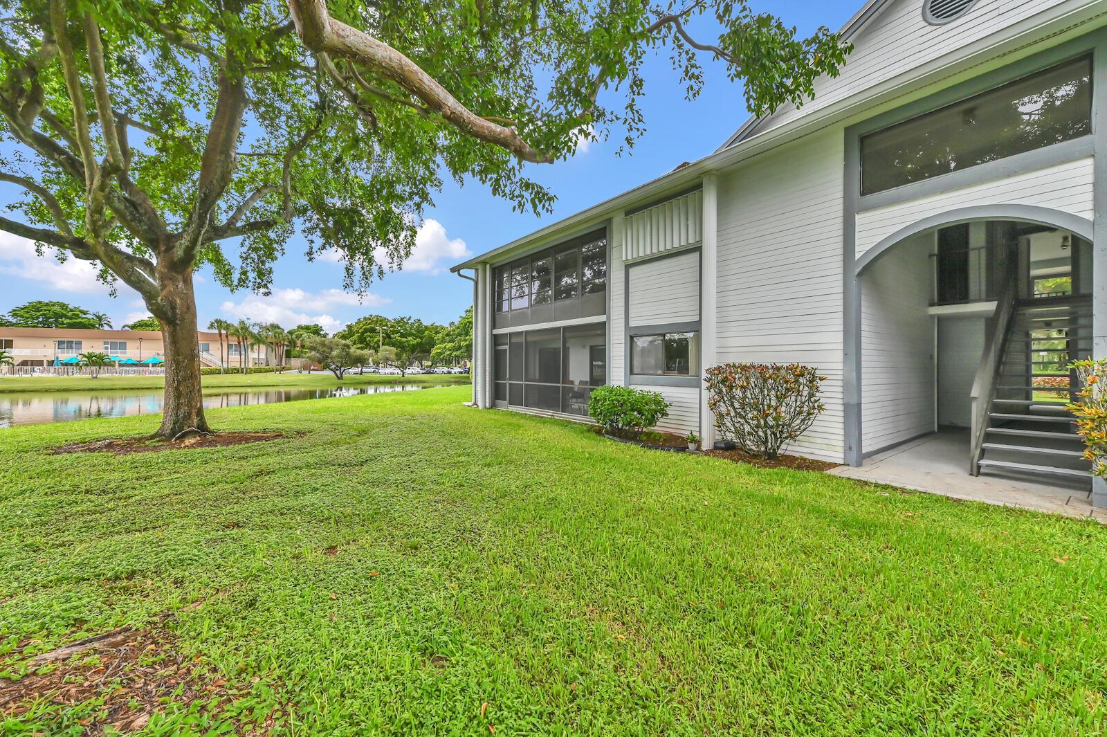 LAKES OF DELRAY - Residential Lease