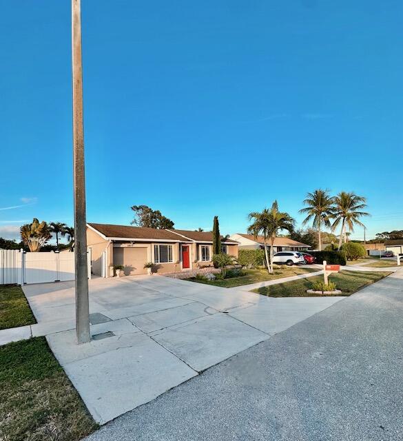 10079 Yeoman Lane
