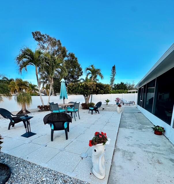 COUNTERPOINT ESTATES 5 - Residential