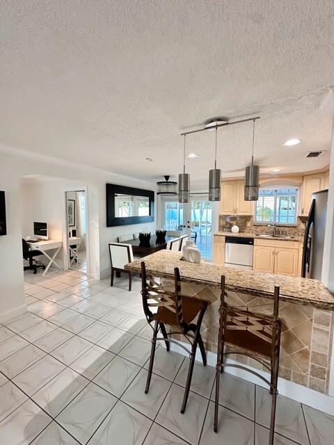 COUNTERPOINT ESTATES 5 - Residential