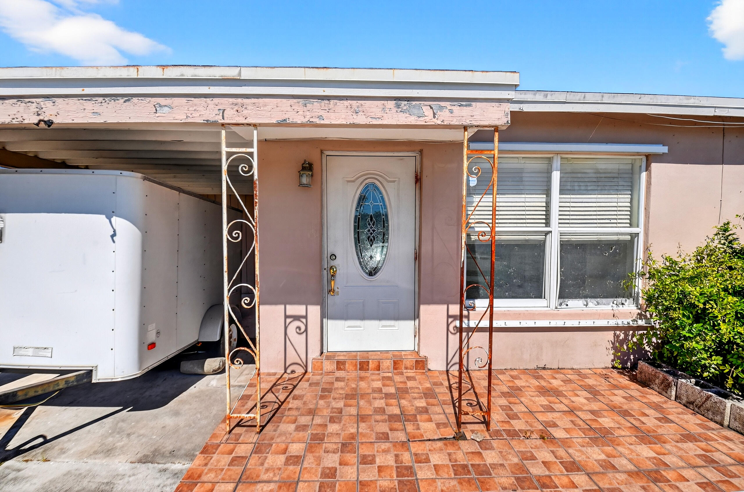 2013 Longwood Road