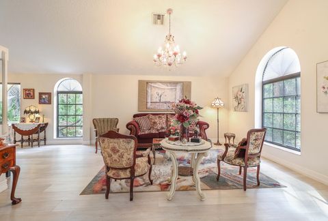 Tiny photo for 8259 155th Place N, Palm Beach Gardens, FL 33418 (MLS # B26036240)