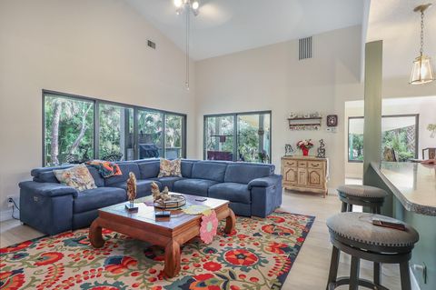 Tiny photo for 8259 155th Place N, Palm Beach Gardens, FL 33418 (MLS # B26036240)