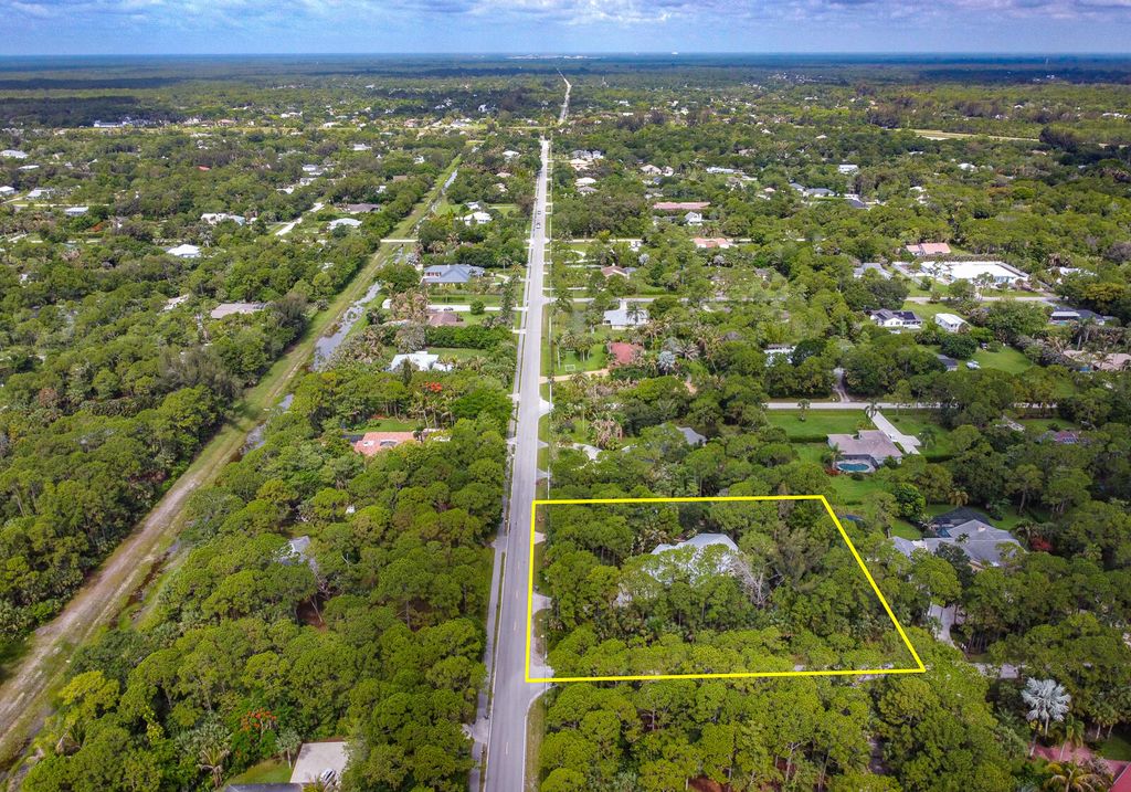 Photo of 8259 155th Place N, Palm Beach Gardens, FL 33418 (MLS # B26036240)