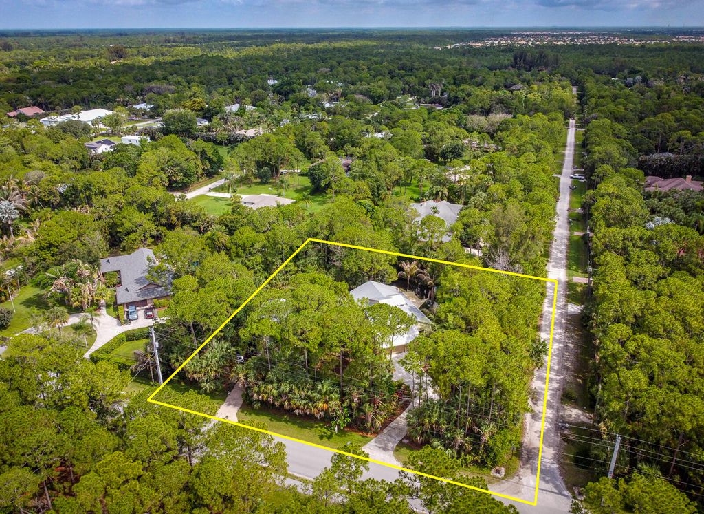 Photo of 8259 155th Place N, Palm Beach Gardens, FL 33418 (MLS # B26036240)