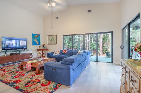 Tiny photo for 8259 155th Place N, Palm Beach Gardens, FL 33418 (MLS # B26036240)
