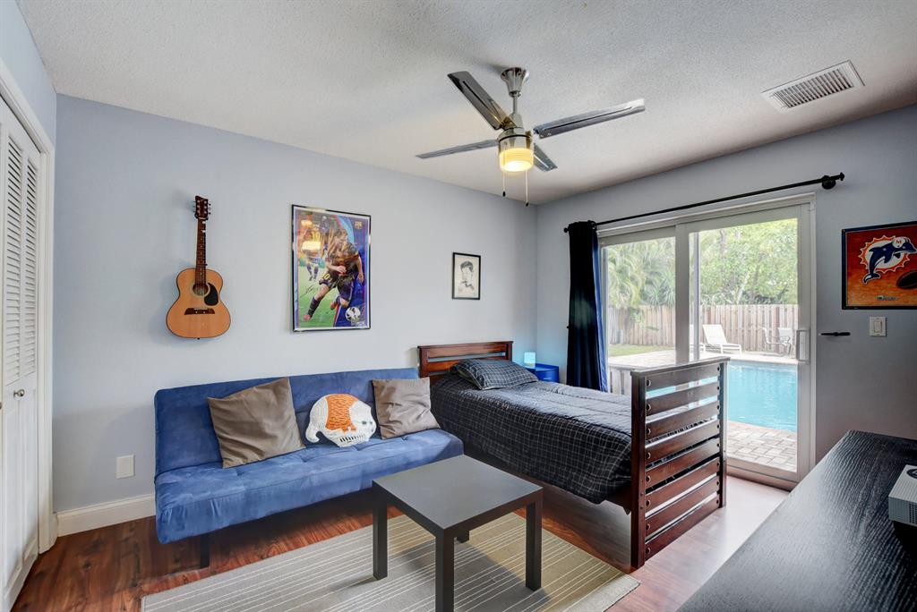 CARRIAGE HILL - Residential