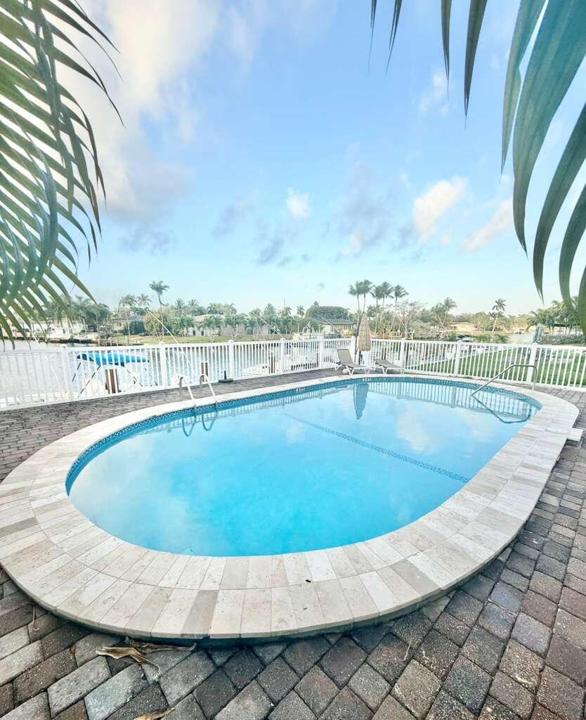 1004 PINE DRIVE CONDO - Residential Lease