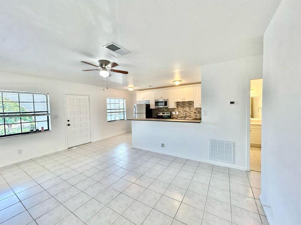 1004 PINE DRIVE CONDO - Residential Lease