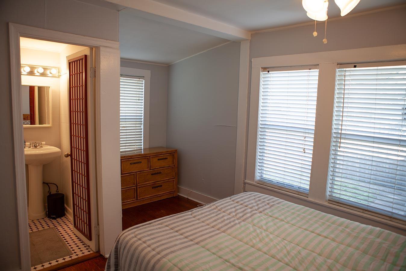 NORTH PALM BCH 1 - Residential Lease