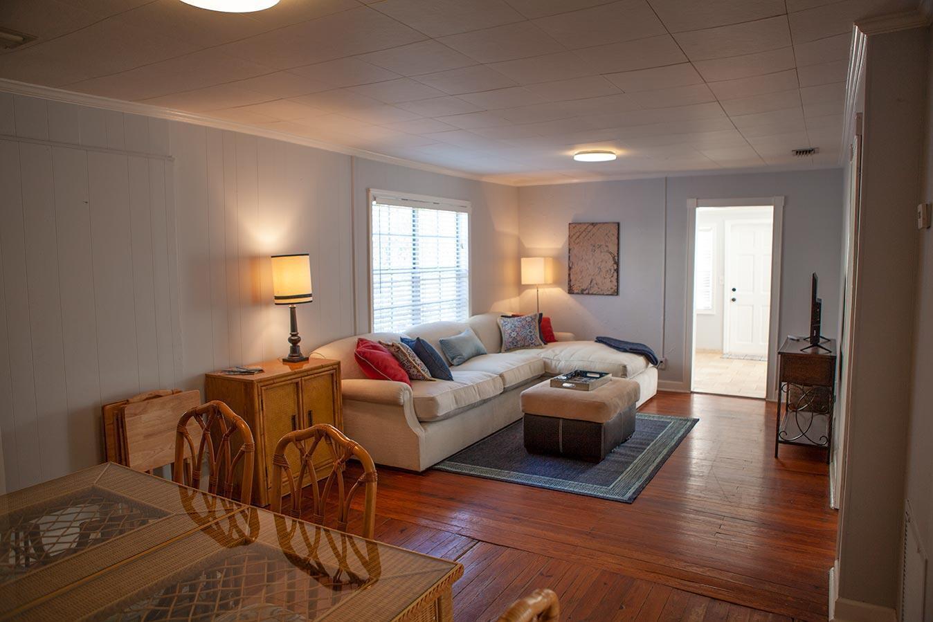 NORTH PALM BCH 1 - Residential Lease