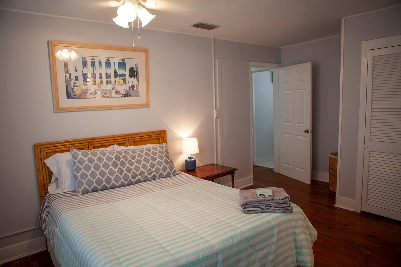 NORTH PALM BCH 1 - Residential Lease