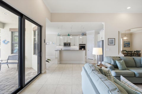 Tiny photo for 11513 NW 81st Place, Parkland, FL 33076 (MLS # B26057613)