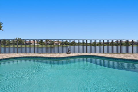 Tiny photo for 11513 NW 81st Place, Parkland, FL 33076 (MLS # B26057613)