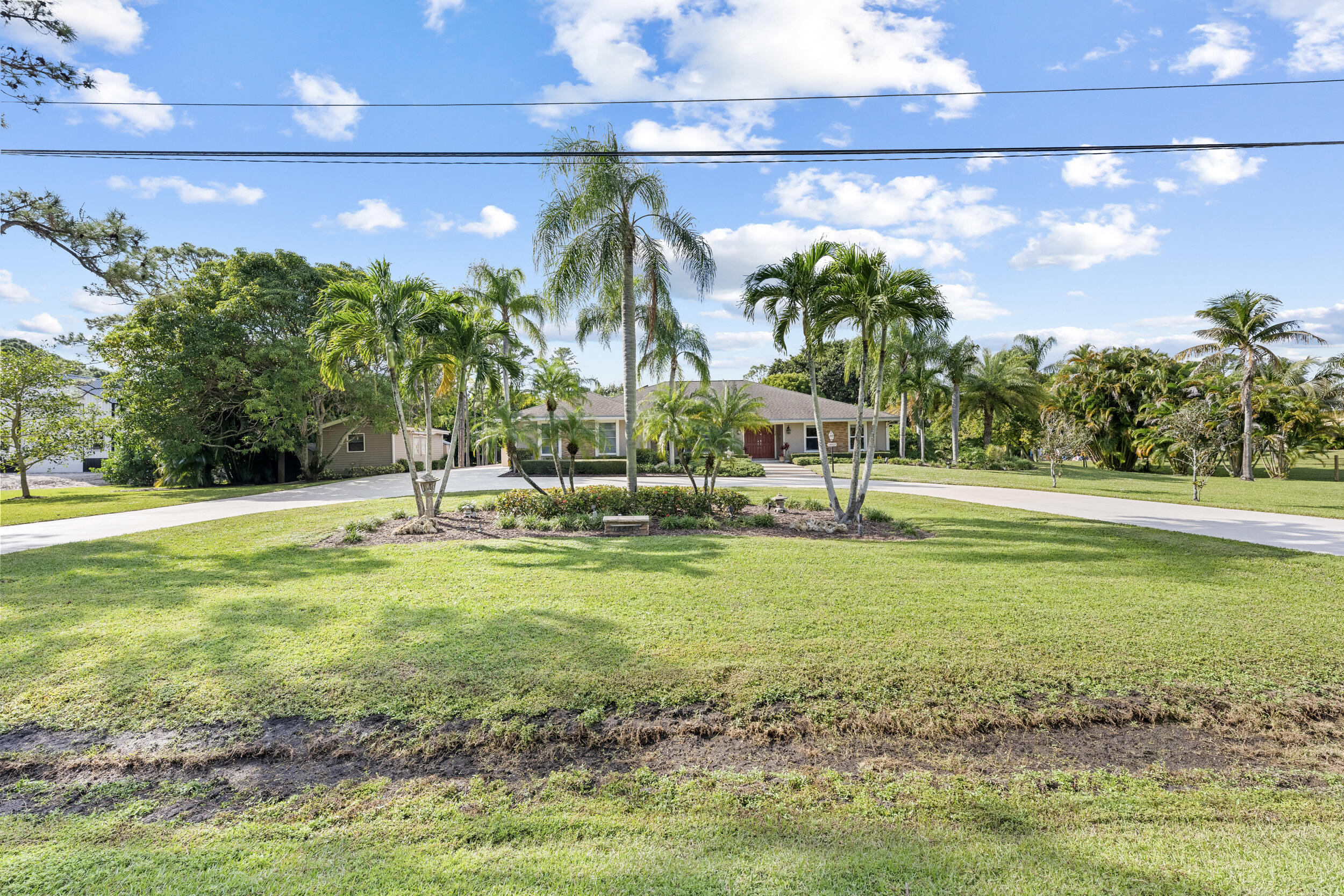 Palm Beach Country Estates - Residential