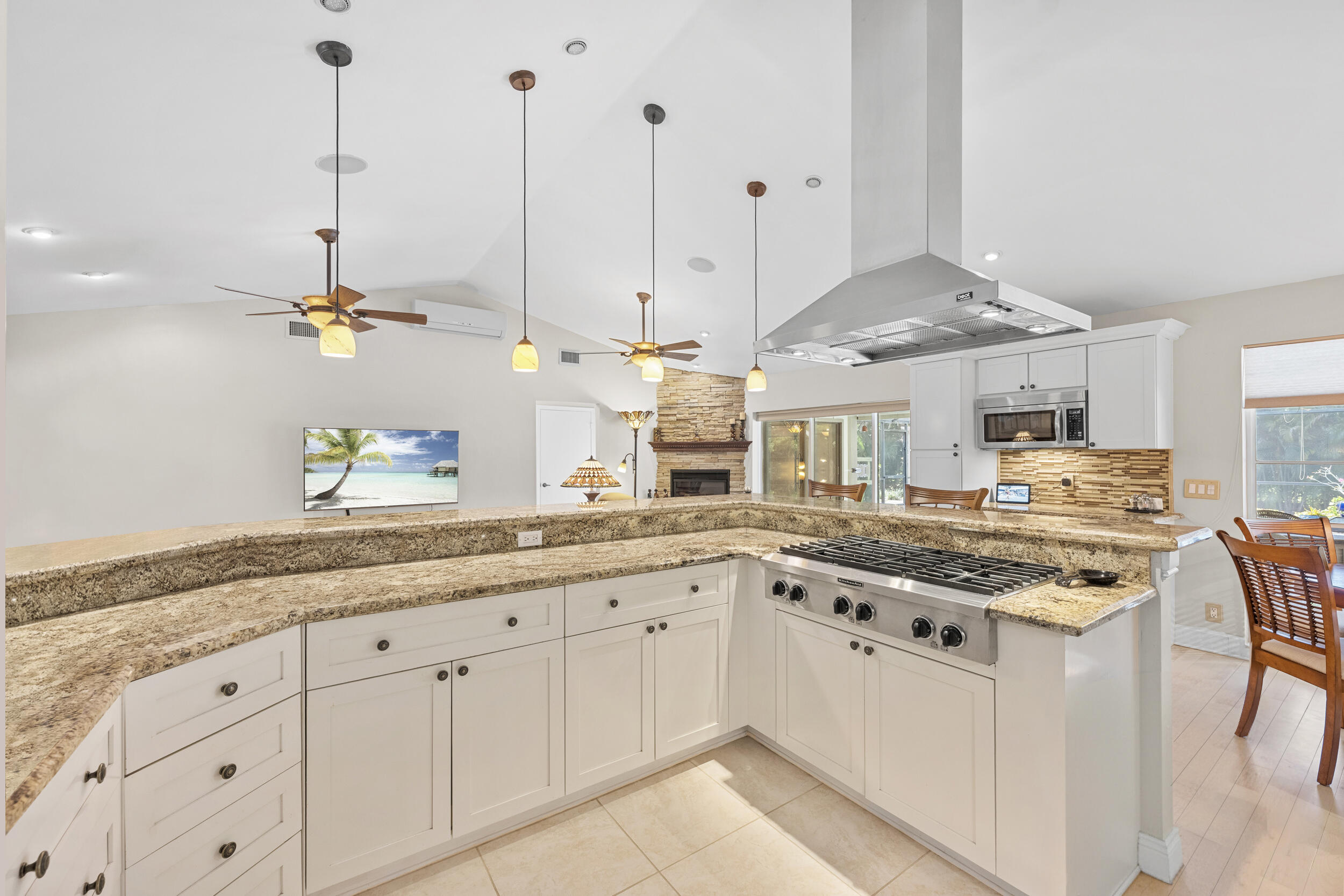 Palm Beach Country Estates - Residential