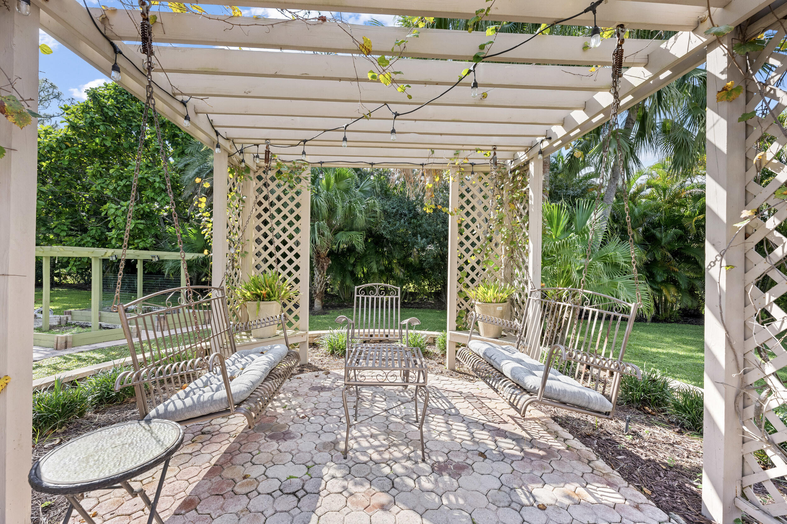 Palm Beach Country Estates - Residential