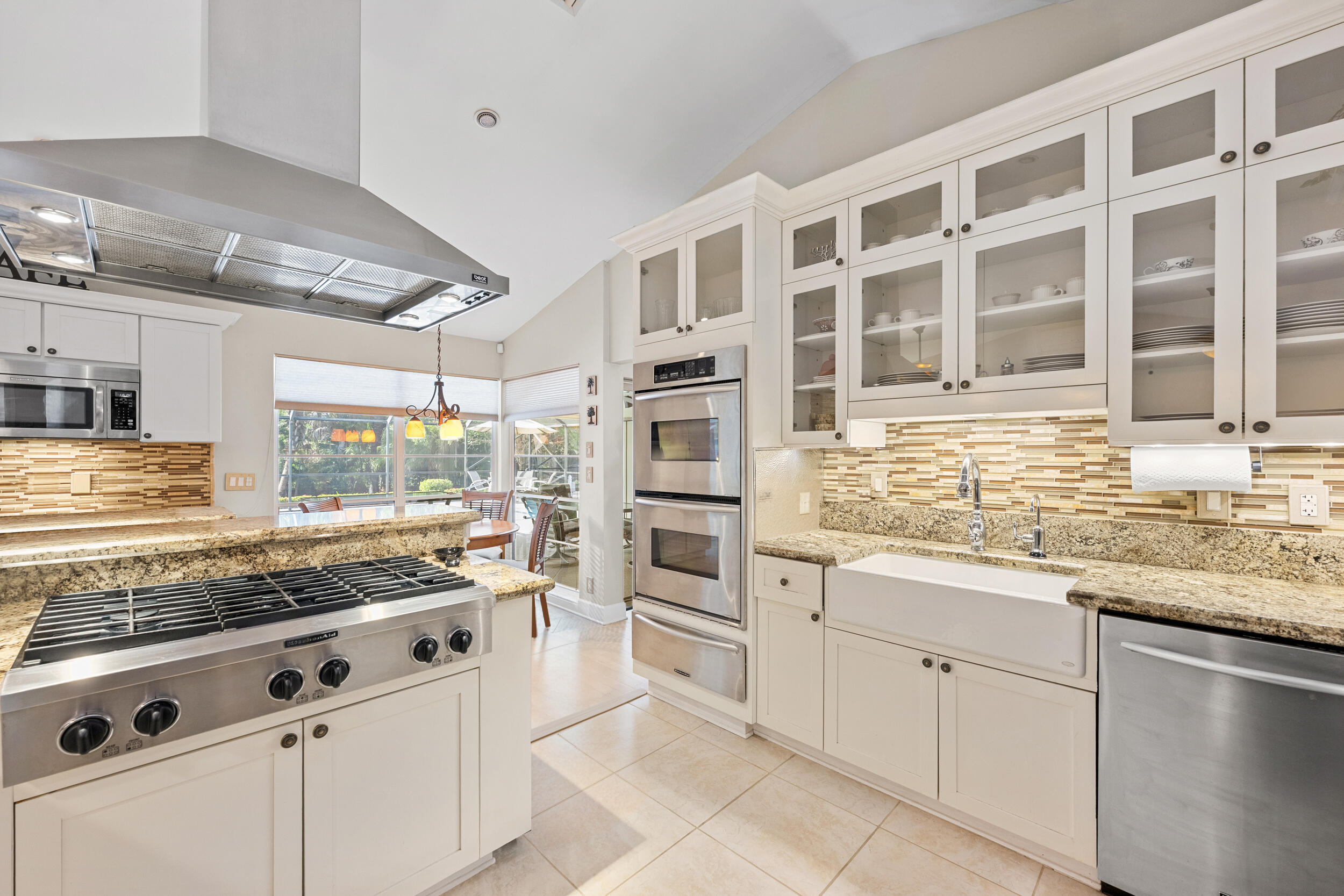 Palm Beach Country Estates - Residential