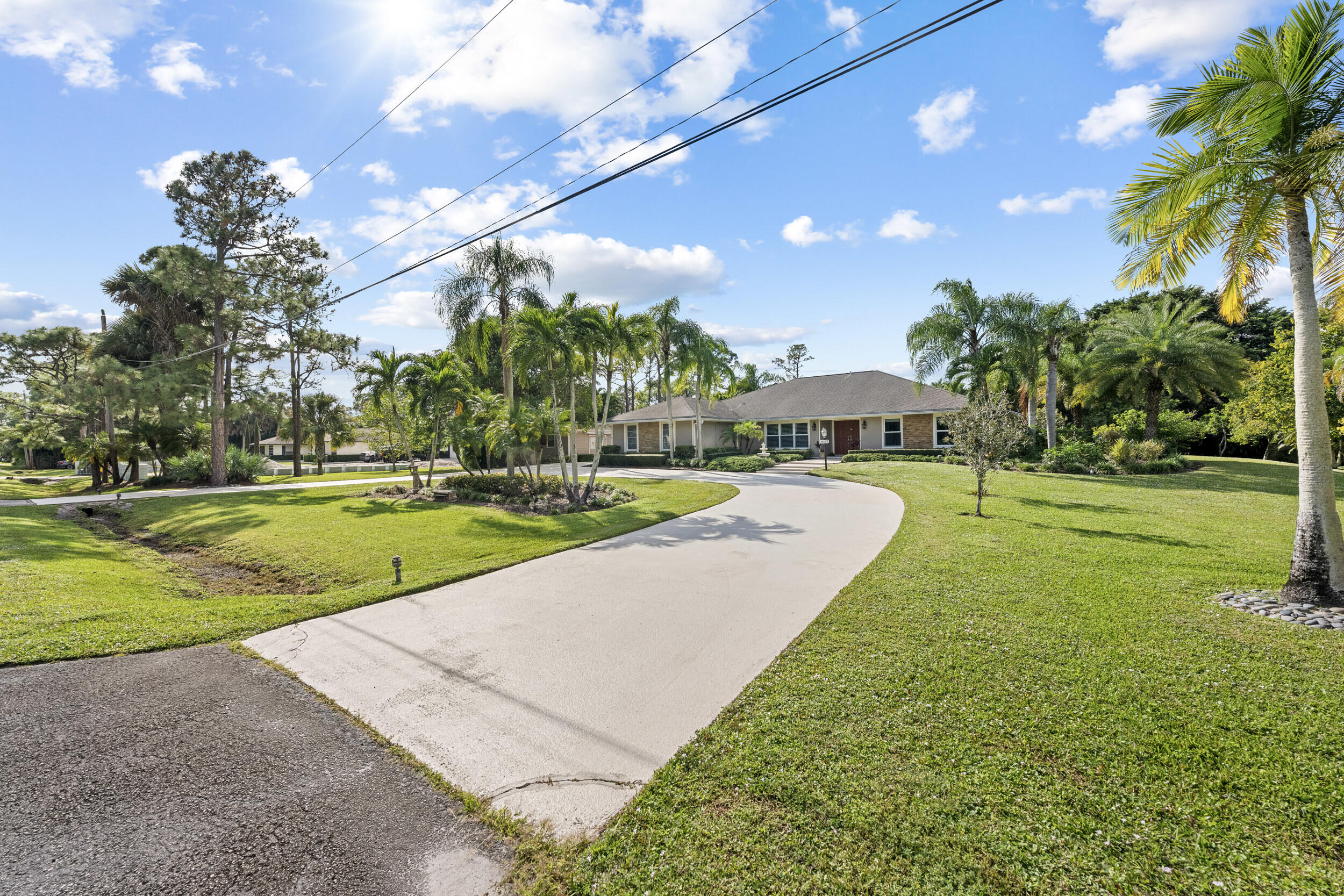 Palm Beach Country Estates - Residential