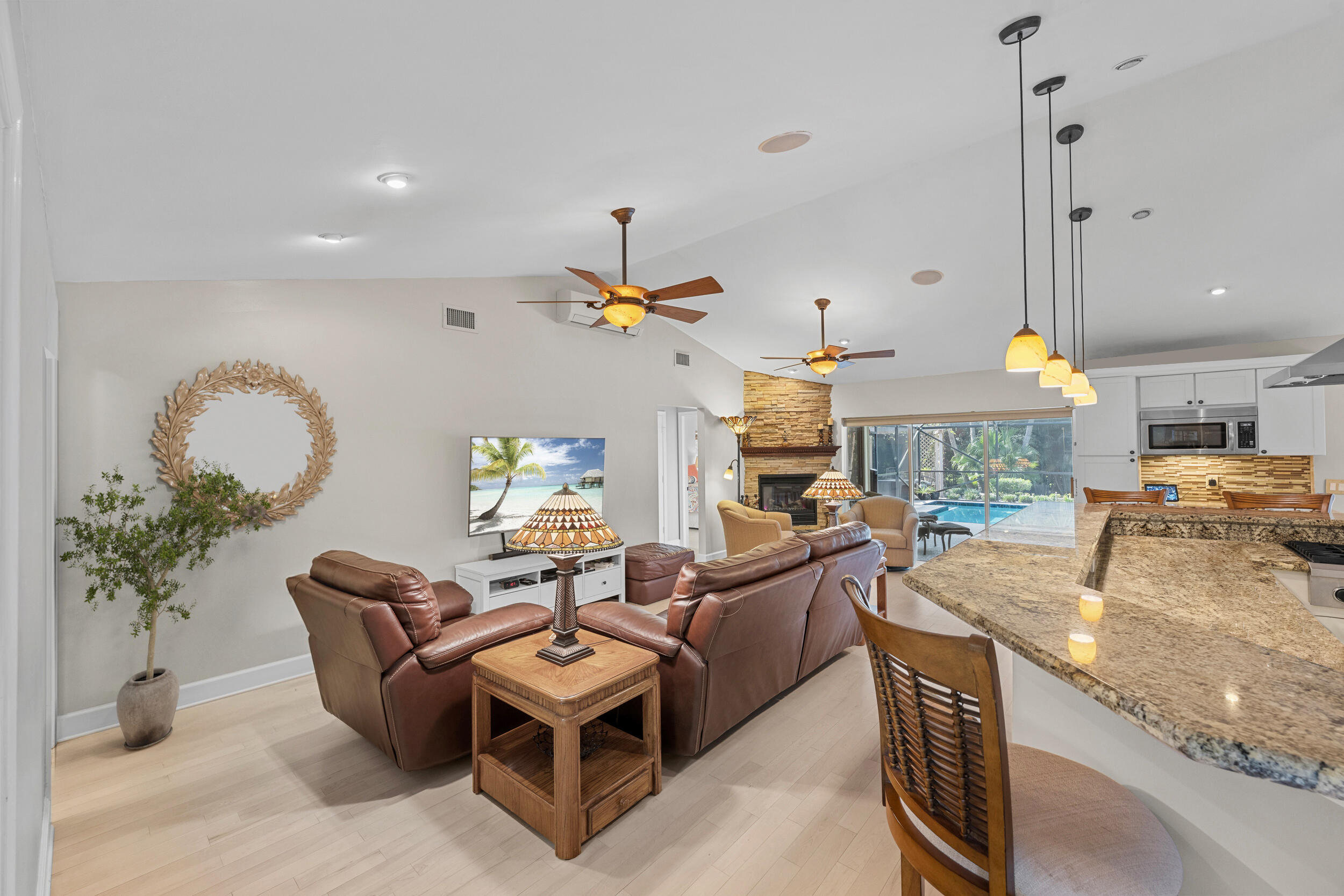 Palm Beach Country Estates - Residential