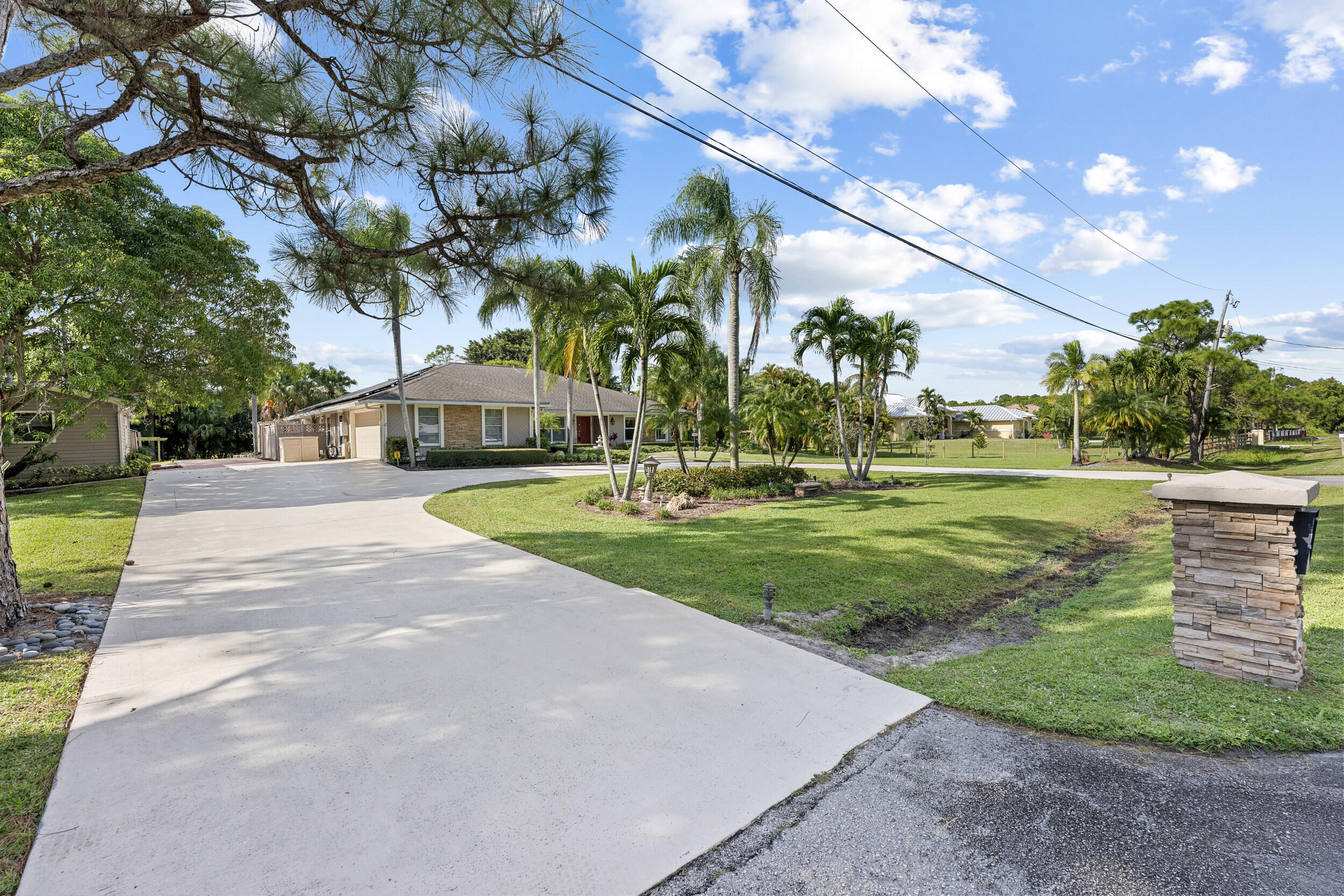 Palm Beach Country Estates - Residential