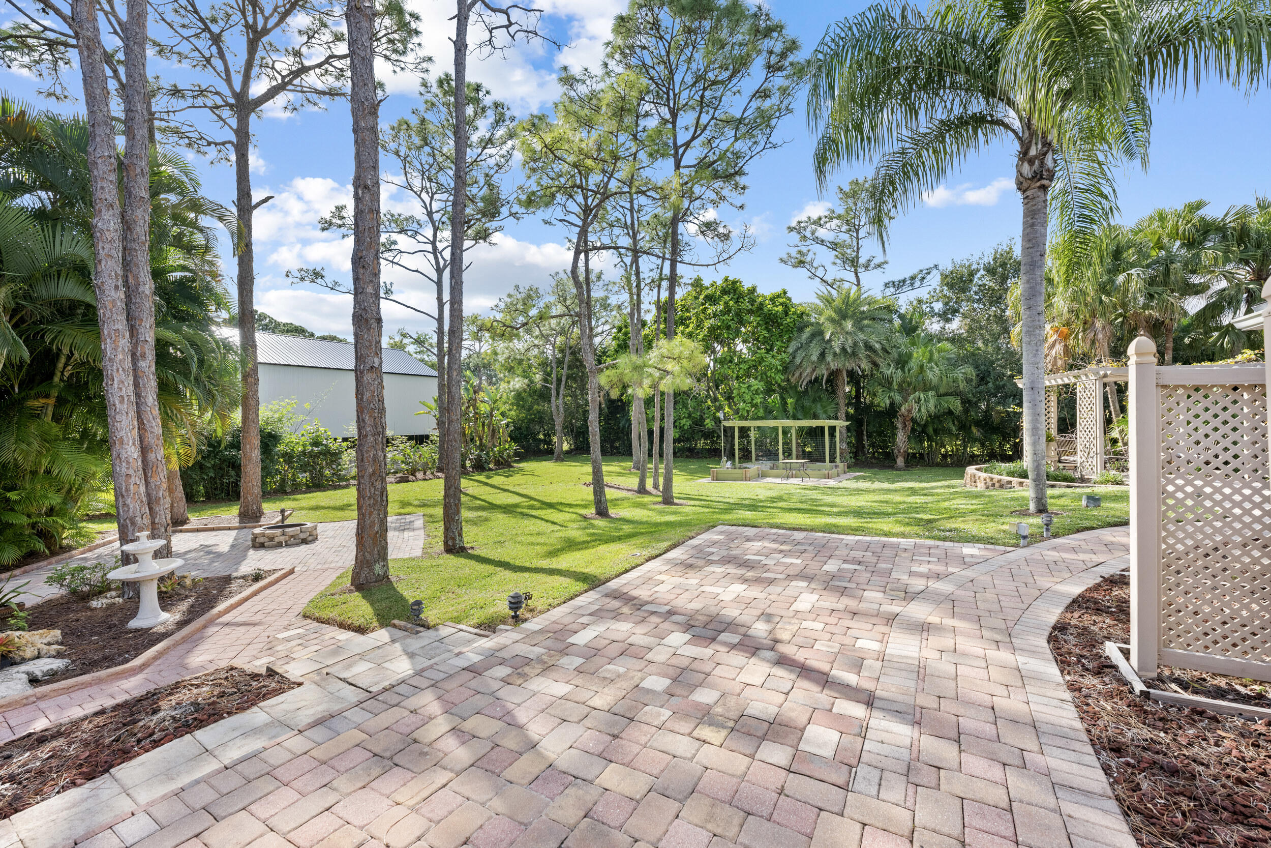 Palm Beach Country Estates - Residential