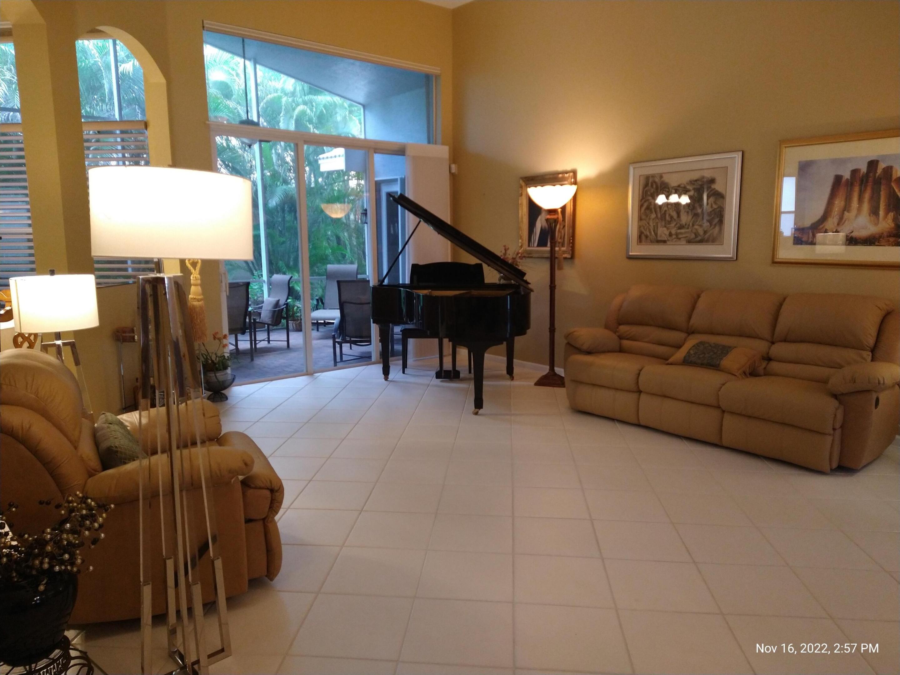 13245 Alhambra Lake Circle